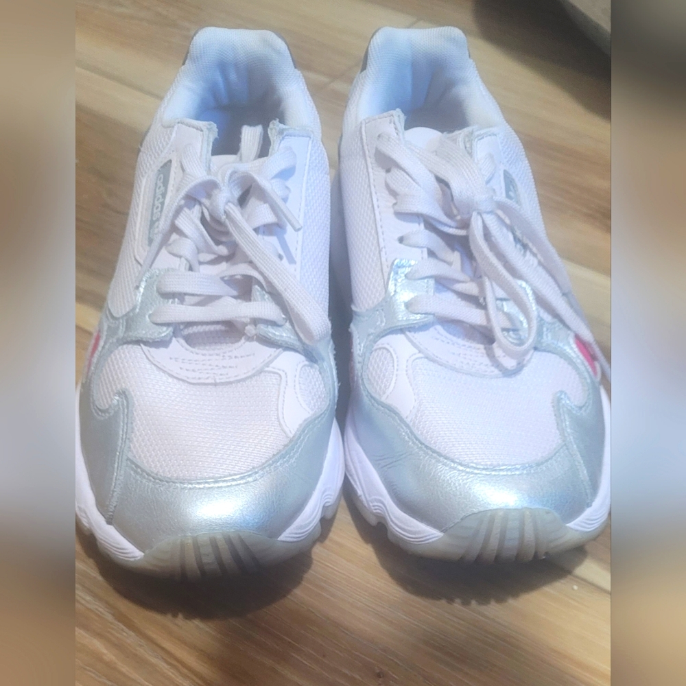 Adidas Falcon Originals, White and Silver, size 6. Great CONDITION!!